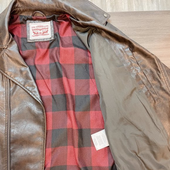 Levi's Vegan Leather Moto Jacket (M-L) - Picture 6 of 12